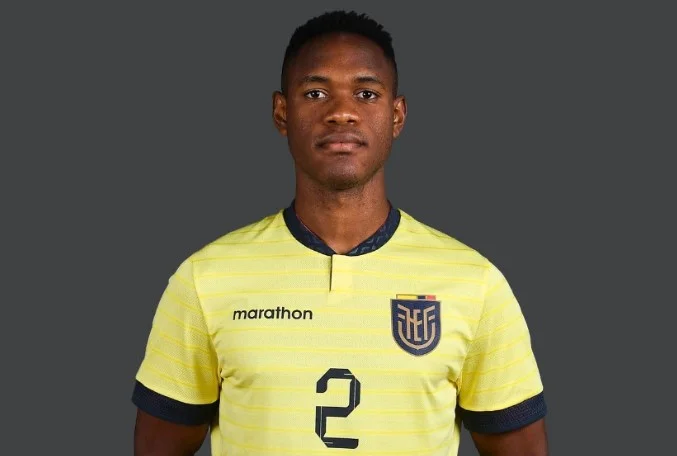 Stalin Valencia cambia de camiseta y aterriza en el Bombillo